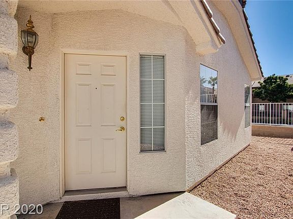 4th image of 9987 Oak Creek Canyon Ave