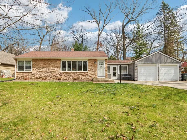 1418 North 123rd STREET, Wauwatosa, WI 53226