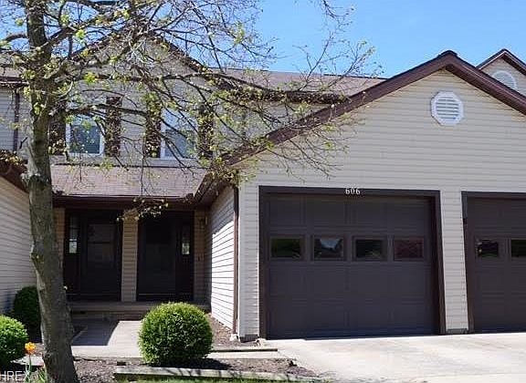 2nd image of 606 Topaz Ln
