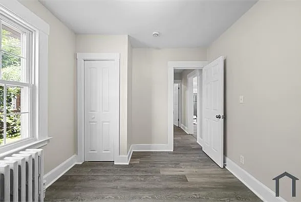 70 Lambert St — Photo 2