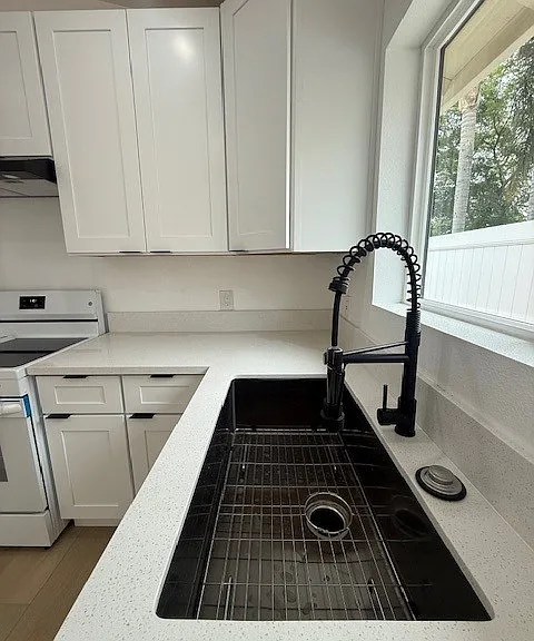 700 Blake Rd — Photo 4