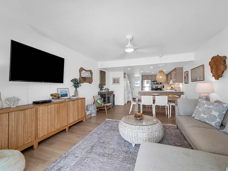 4831 Saxon Dr #205 — Photo 33