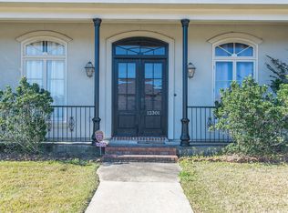 12301 Oak Colony Dr, Geismar, LA 70734