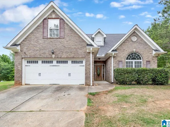 995 S Hammett Ave, Sylacauga, AL 35150