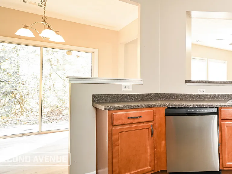 275 Highwind Way — Photo 9