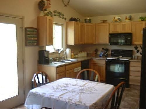 Eat In Kitchen