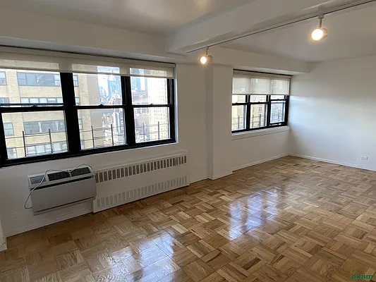 Rented by Akam Sales and Brokerage | media 9