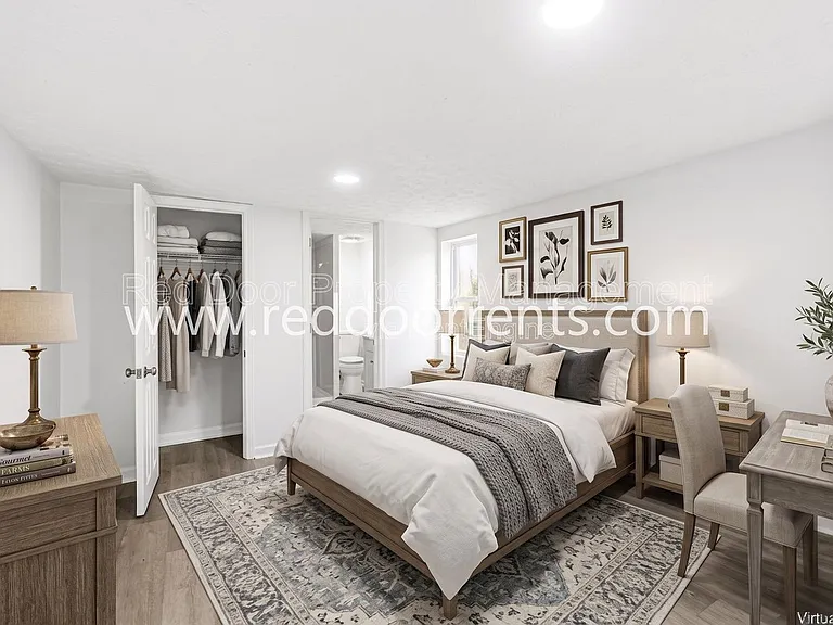 389 N Main St #F — Photo 1