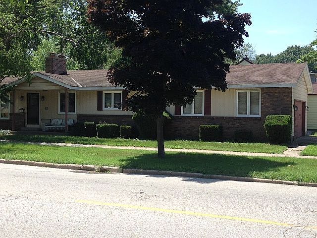 2nd image of 534 Van Raalte Ave
