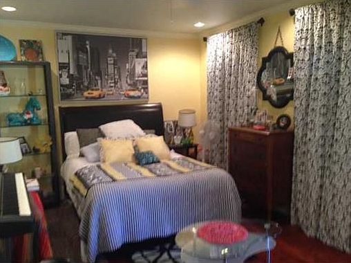 4th image of 620 Dauphine St APT 8
