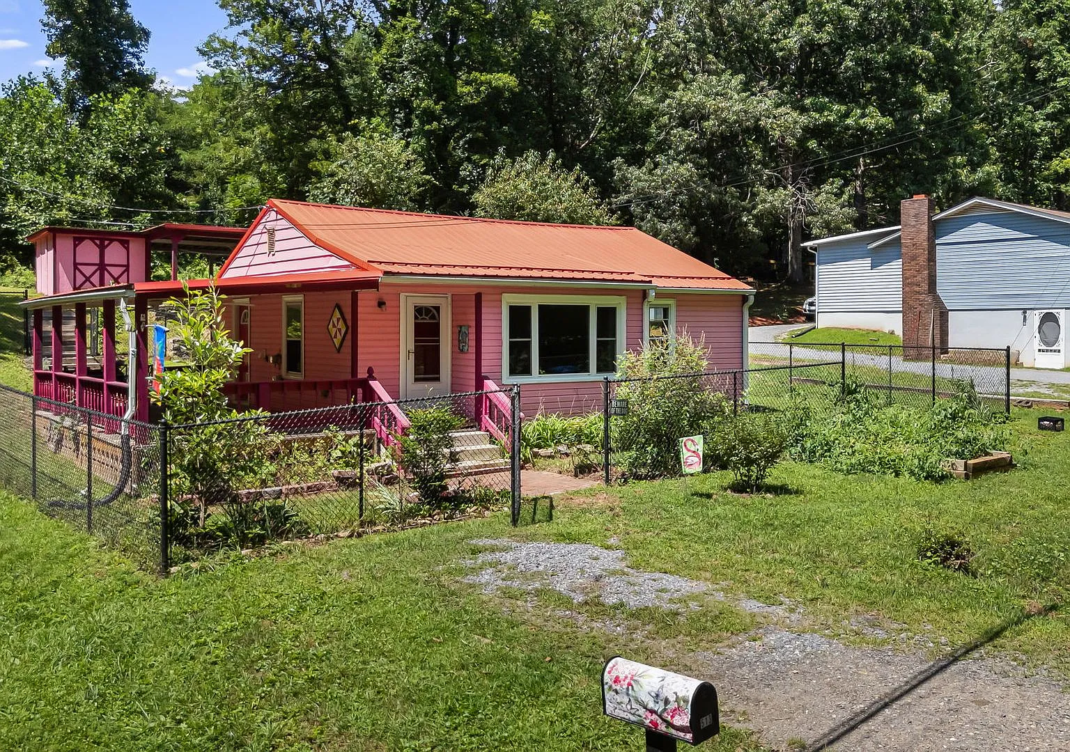 Eclectic Black Mountain One Bedroom with Fenced-In Yard & Covered Parking — Photo 3