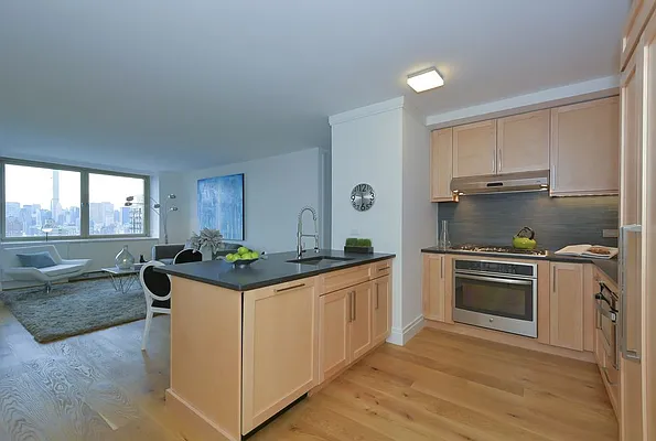 Rented by The Dermot Realty Management Company | media 67