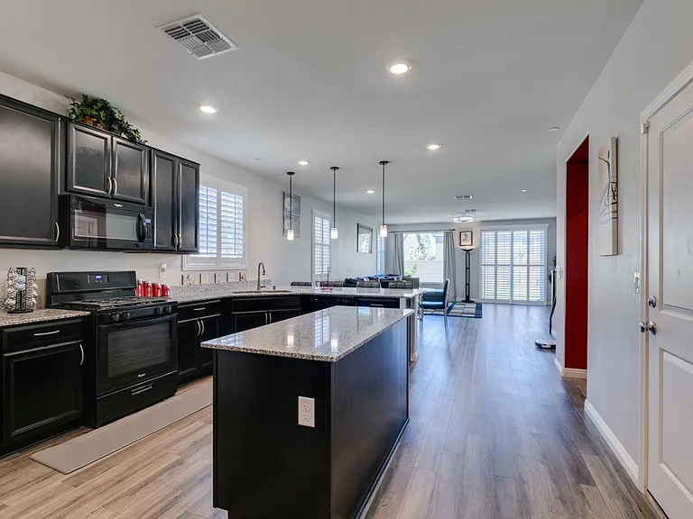 3496 Calentina Ave — Photo 2