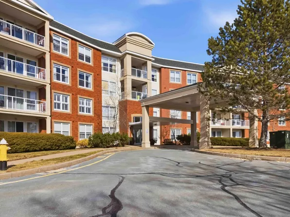 621 Portland Hills Dr #309, Halifax, NS B2W 6N4