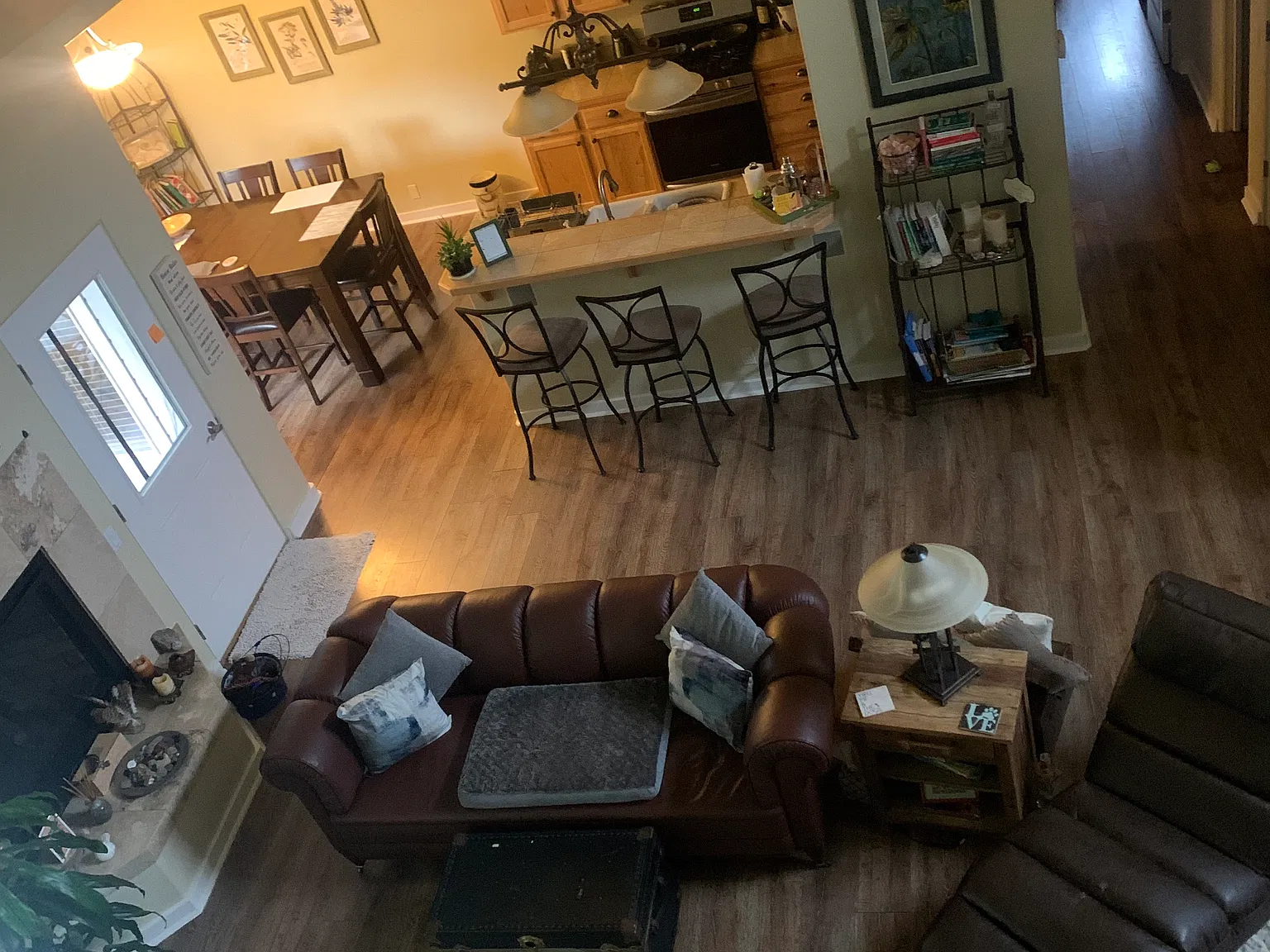 4 bed, 2108 sqft, $1,100 — Photo 3