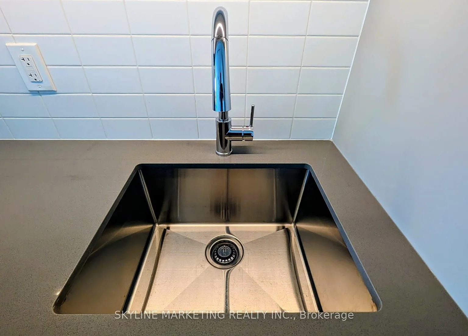 1 bed, $2,200 — Photo 3