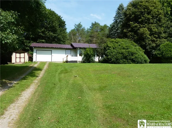 10914 Jamestown Rd, Randolph, NY 14772