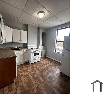 176 Palisade Ave — Photo 2