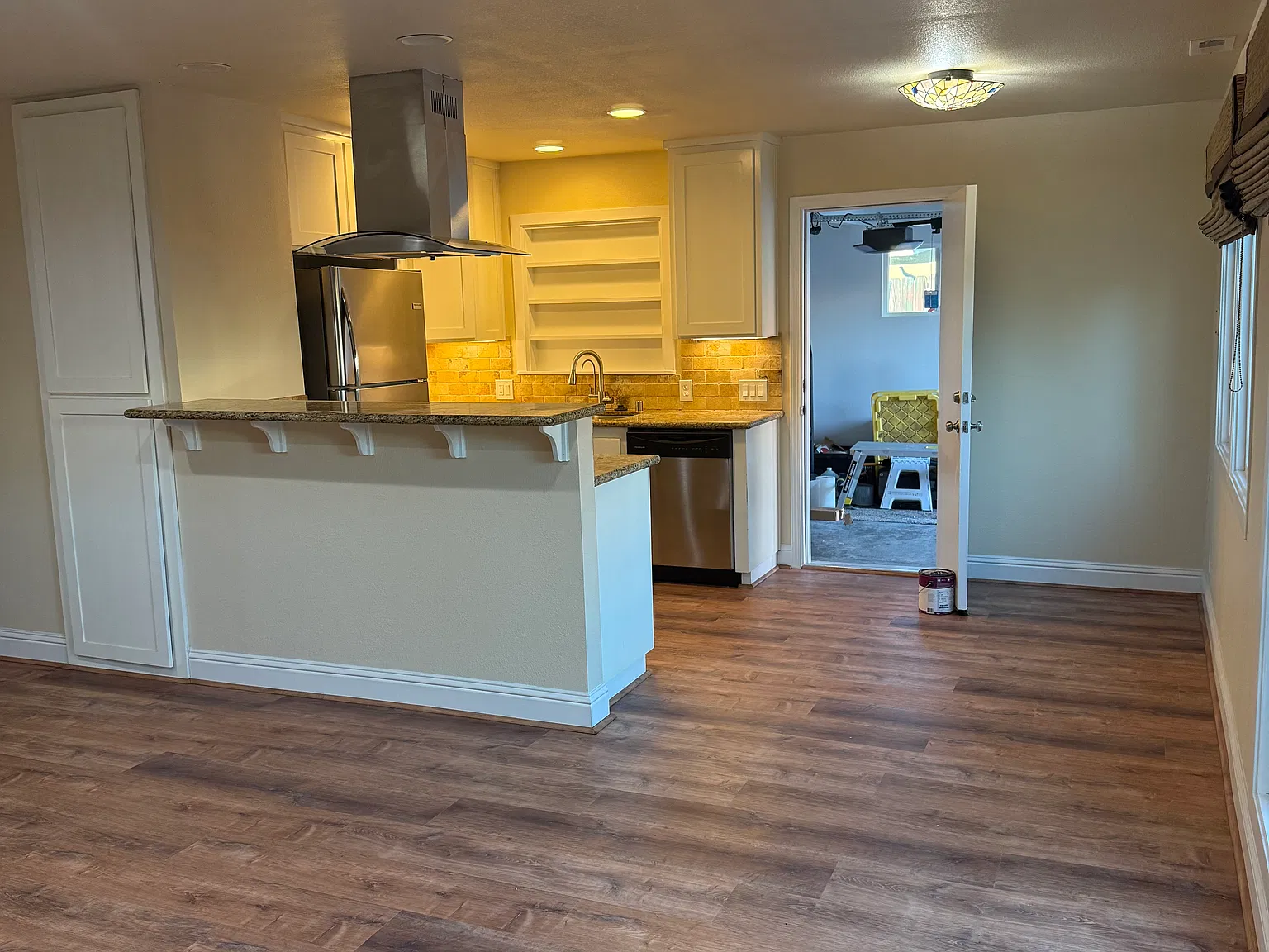 3 bed, 1116 sqft, $3,500 — Photo 2