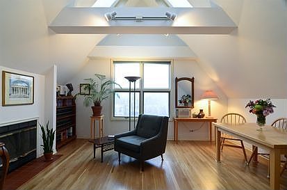 3rd image of 4707 N Hermitage Ave APT 3