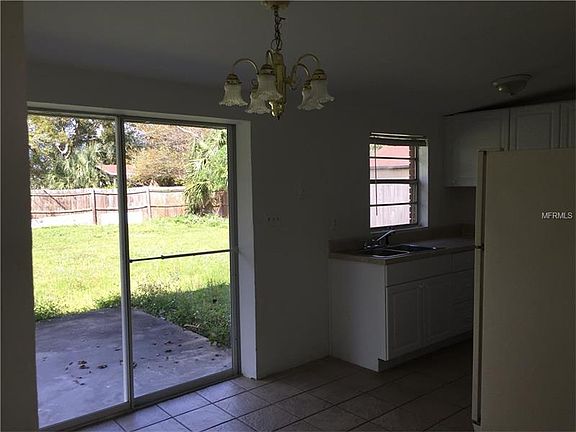 3rd image of 1822 Coolidge Ave