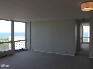330 W Diversey Pkwy APT 604, Chicago, IL 60657