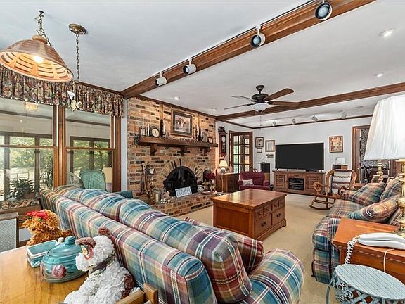 4th image of 1120 Baileywick Dr