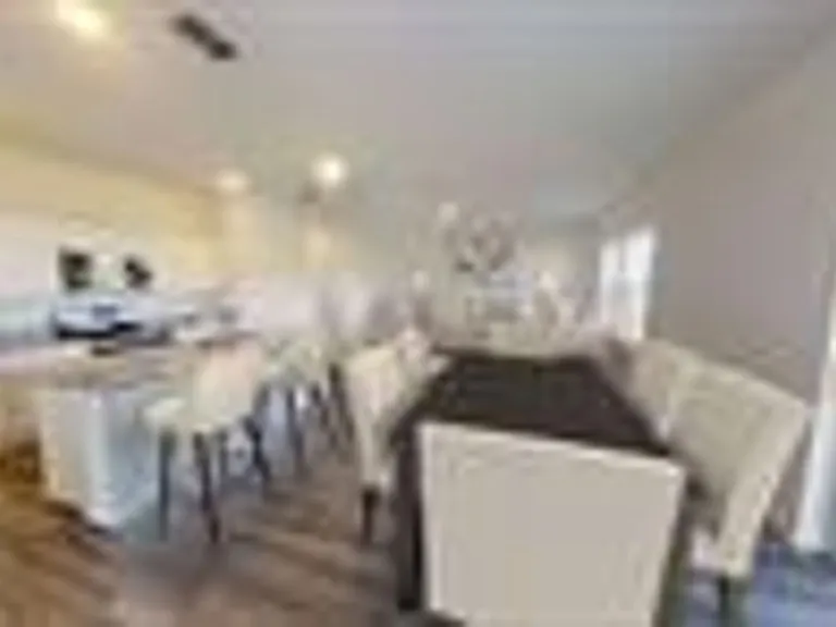 623 Colgate Cir — Photo 2