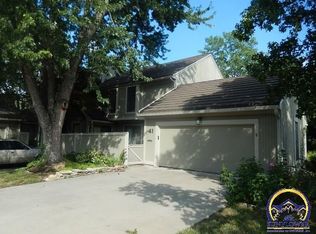 41 SW Pepper Tree Ln, Topeka, KS 66611