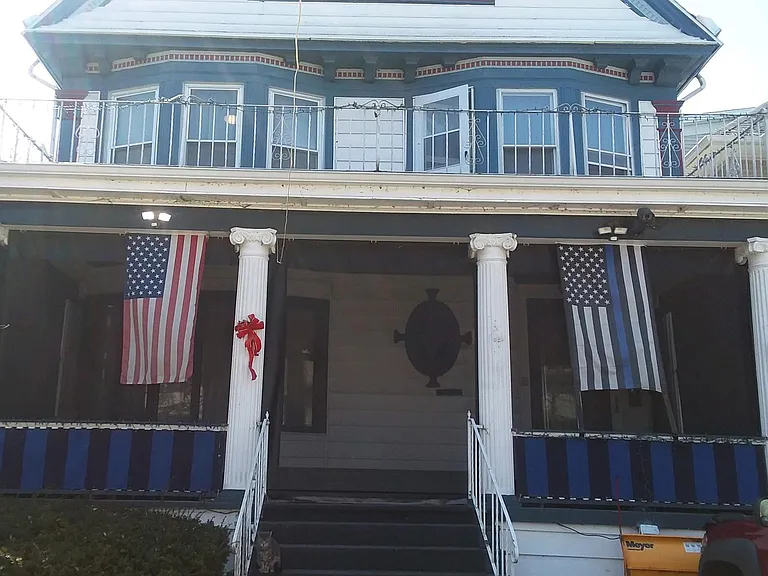 90 Fargo Ave #UPPER — Photo 1