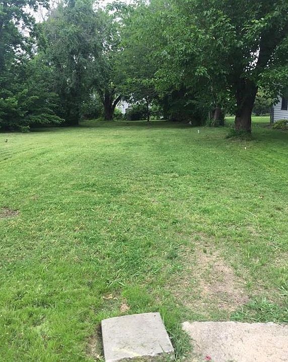 2nd image of 230 S Sandusky Ave