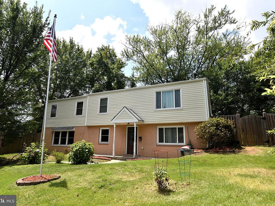 1st image of 15110 Castle Ct