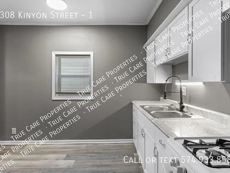 1308 Kinyon St #1 — Photo 6