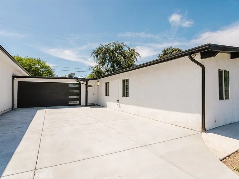 16404 Donmetz St — Photo 3