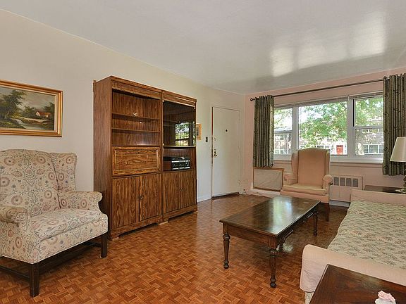 2nd image of 67-19 152nd St #212A