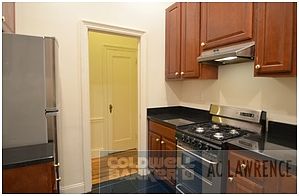 5th image of 78 Manhattan Ave APT 2F