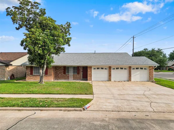 1102 Brenda Drive, Deer Park, TX 77536