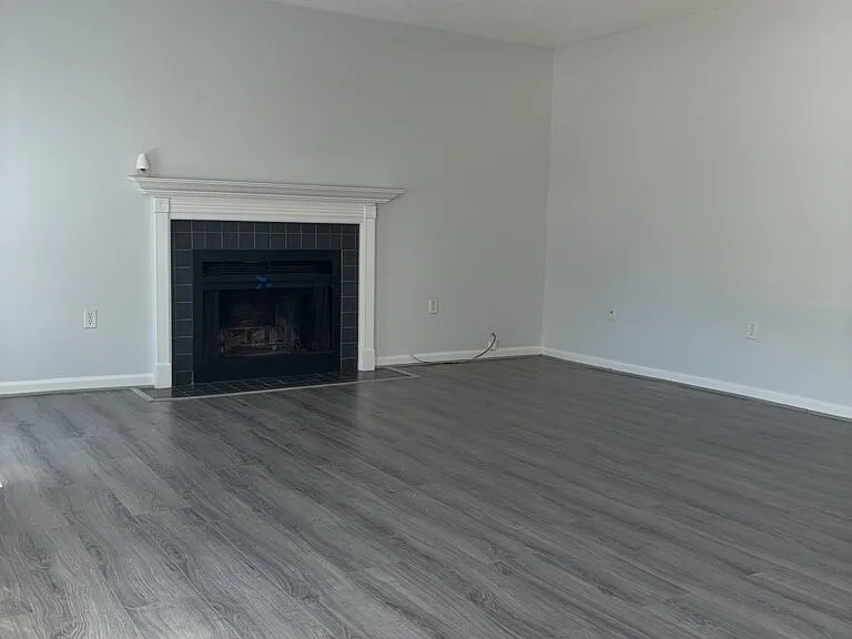 1101 Hulon Ln — Photo 4