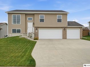 4439 W Milton Rd, Lincoln, NE 68528