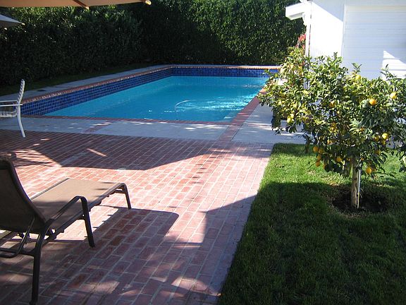 4th image of 4273 Murietta Ave