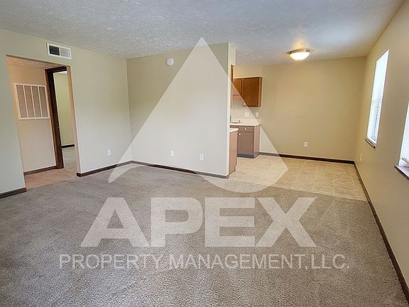 4th image of 5615 Jacksboro Pike #12