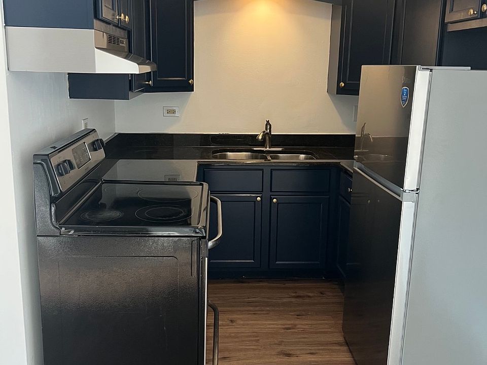 1st image of 439 Prairie Ave #2-C