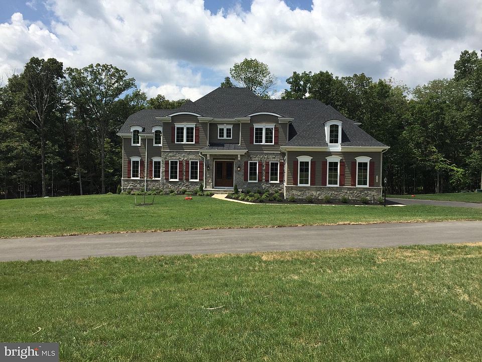 1st image of 7304 Bull Run Dr