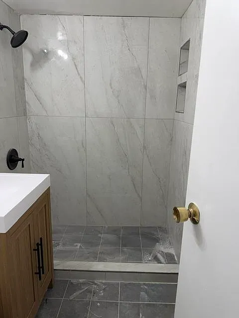2 bed, 1.0 bath, 1000 sqft, $2,350 — Photo 4