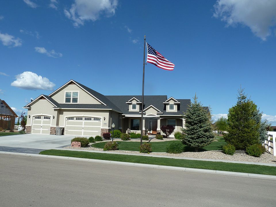 2nd image of 17168 McCauley Way