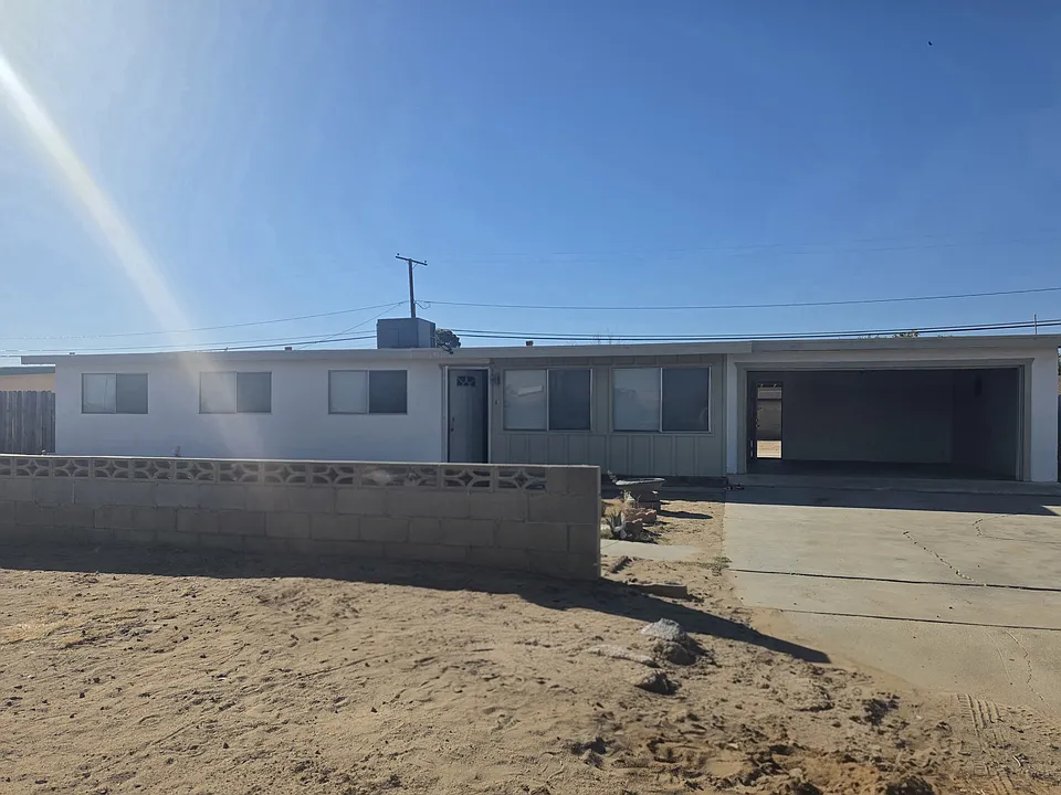 8352 California City Blvd