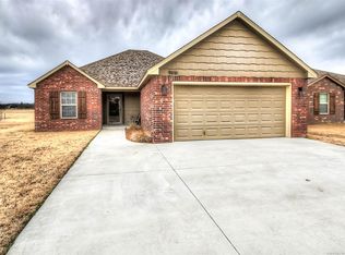 9616 N Osage Dr, Sperry, OK 74073