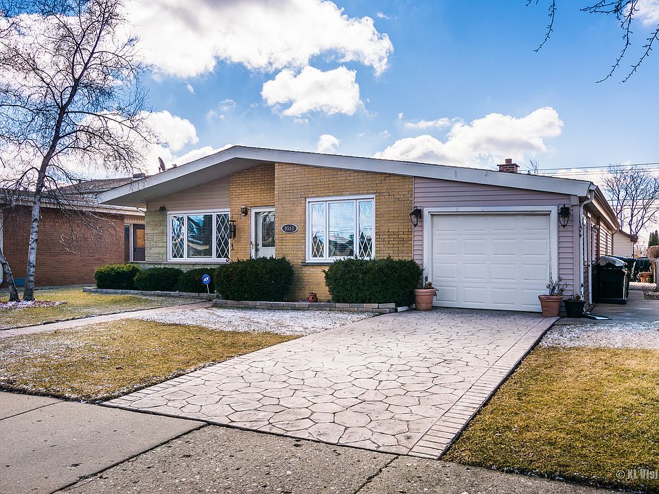 1st image of 8513 W Bruce Dr