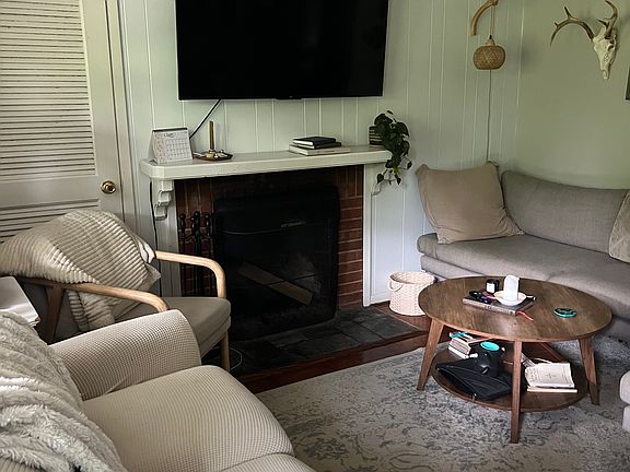 5th image of 973 Allendale Dr #1B