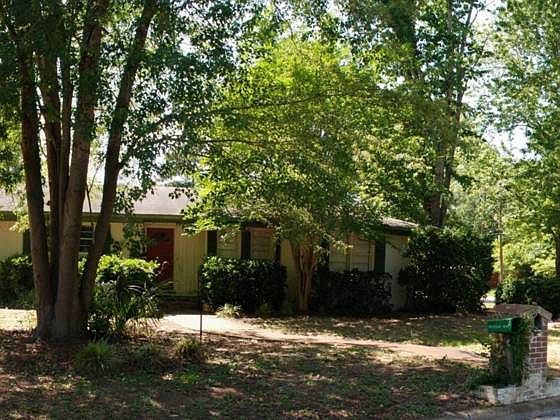 1st image of 3255 Wisteria Ave